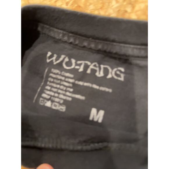 WuTang T Shirt Graphic Black Gold Size Medium - Picture 2 of 3